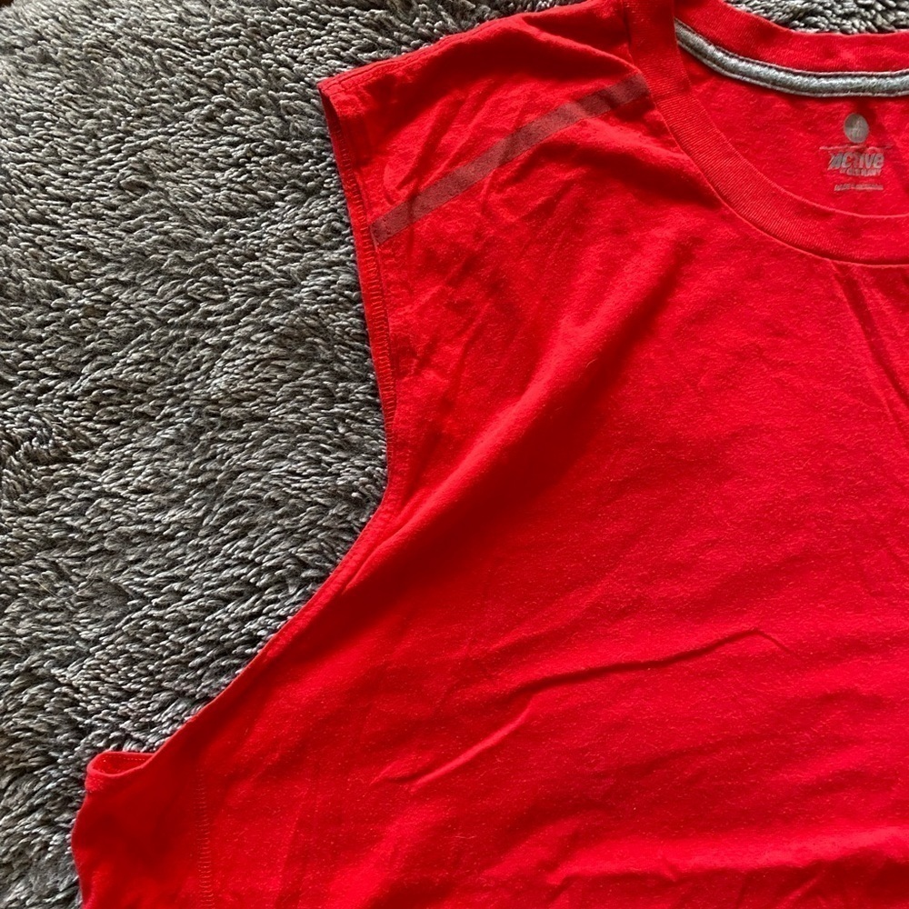 OLD NAVY Men’s Active Cut Off Tee - Picture 10 of 10